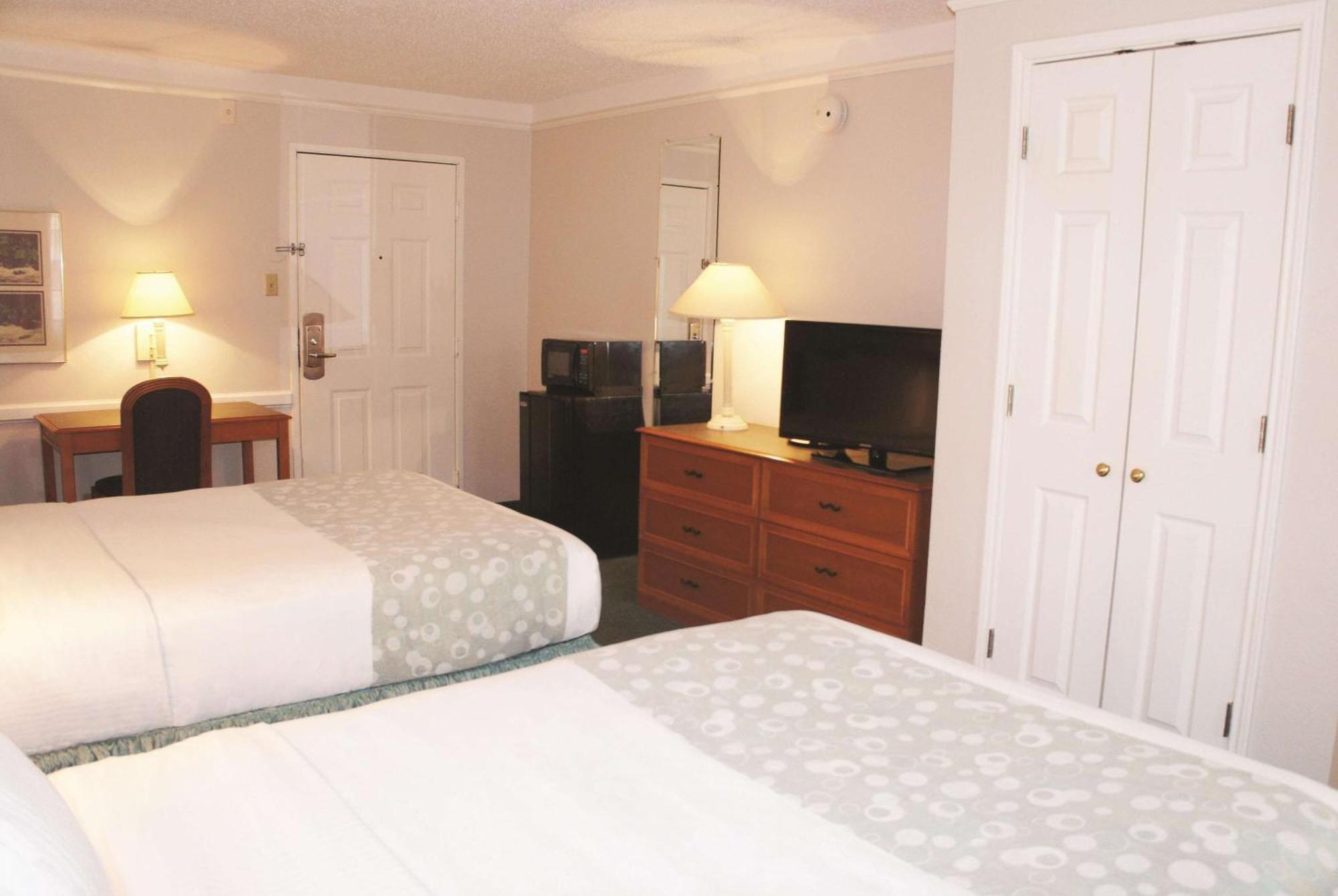 Deluxe Double Room with Two Double Beds