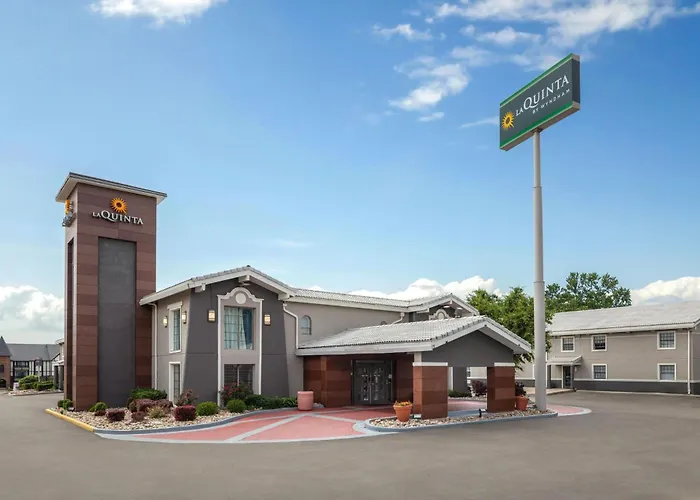 La Quinta Inn By Wyndham Omaha West