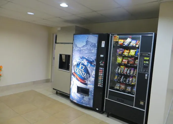 Motel: Americas Best Value Inn - Omaha